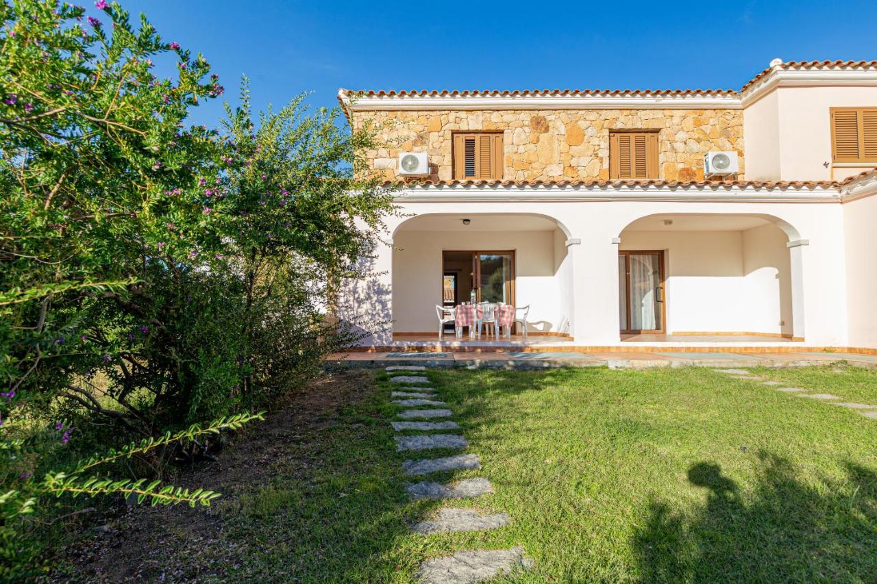 Appartamento Sette Posti Vicino Al Centro Di San Teodoro San Teodoro  Ngoại thất bức ảnh