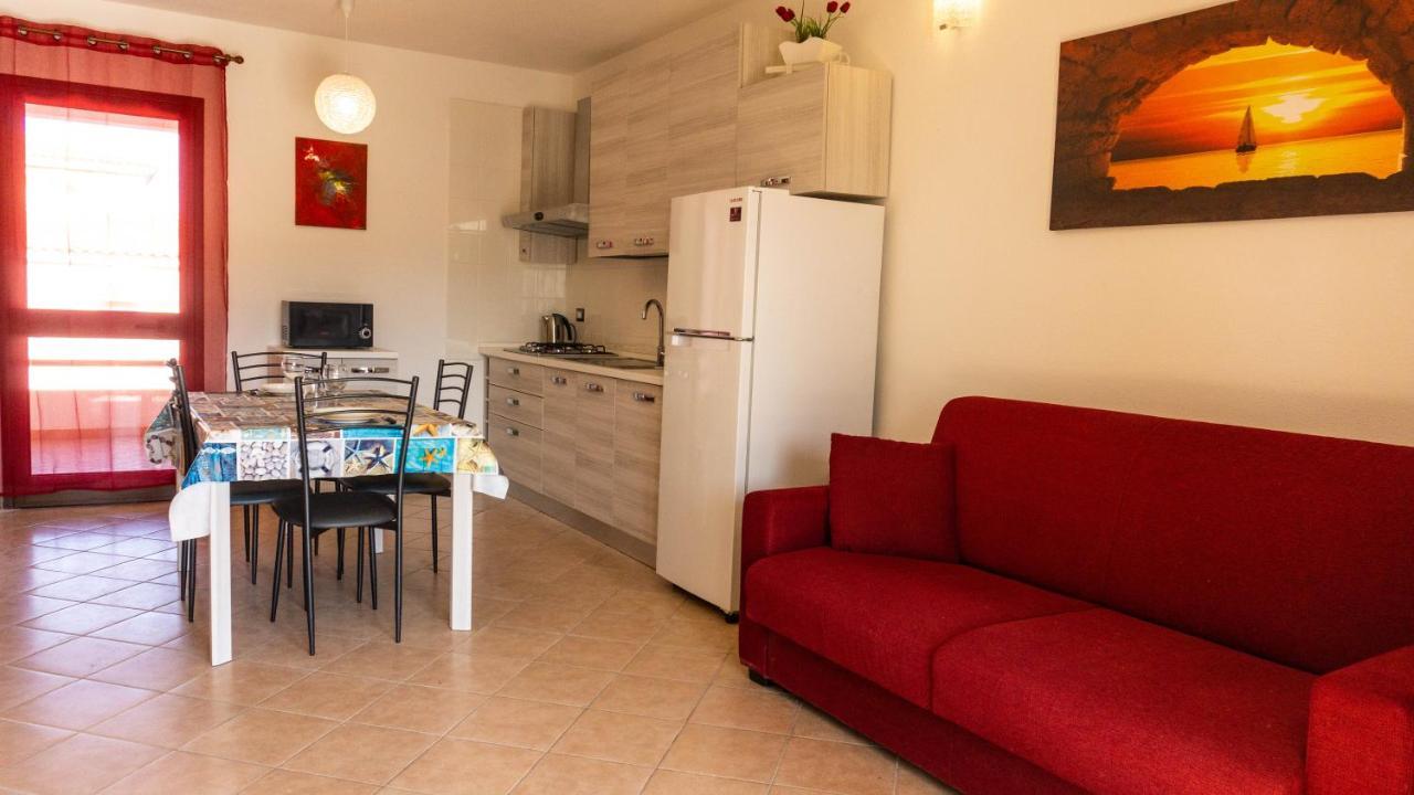 Appartamento Sette Posti Vicino Al Centro Di San Teodoro San Teodoro  Ngoại thất bức ảnh